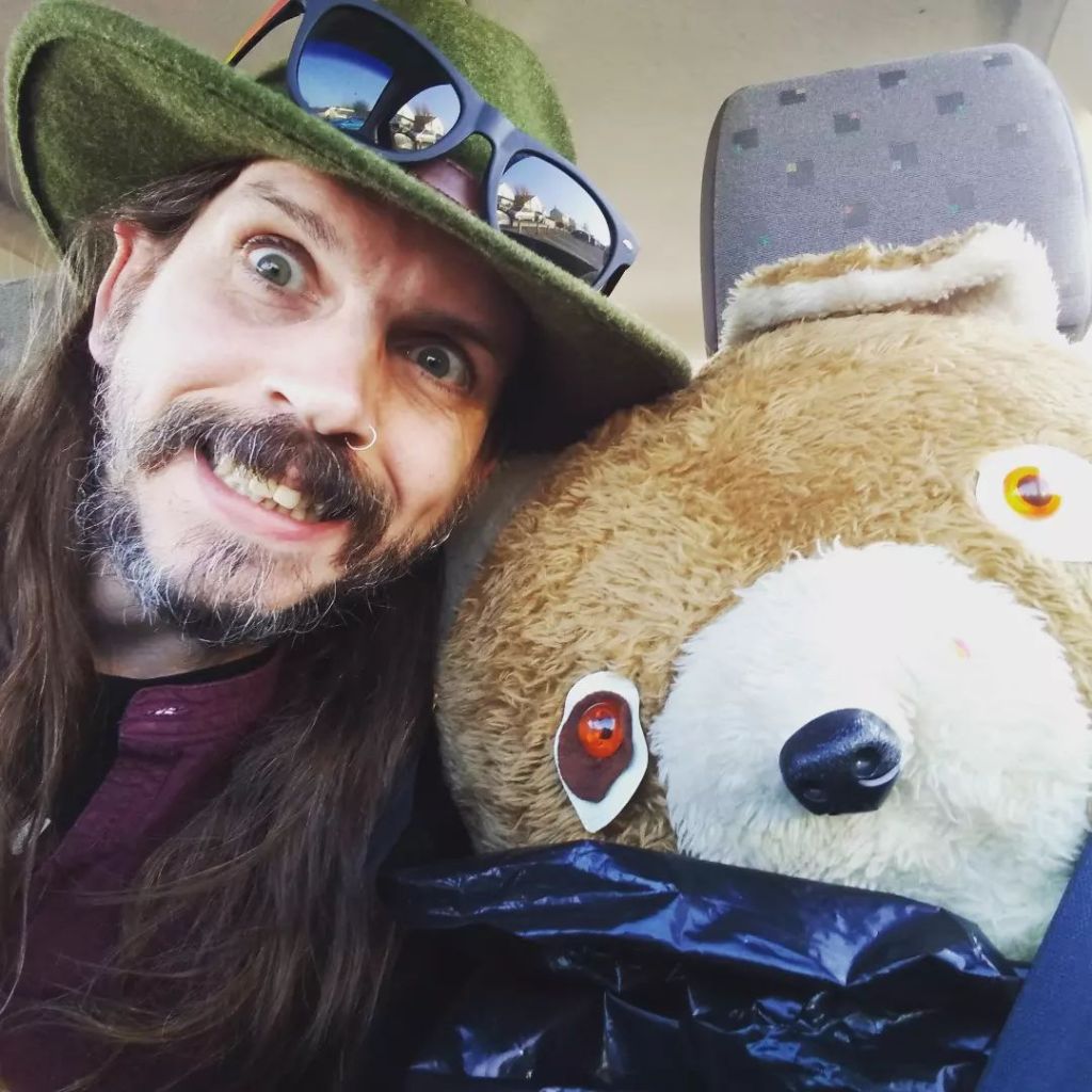 Writer interview: Dave&nbsp;Holwill